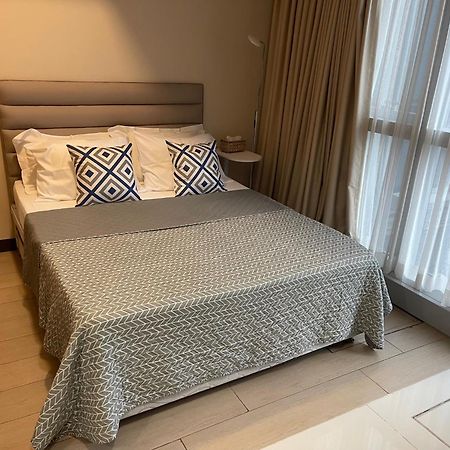 1 Bedroom Condo Uptown Parksuites Bgc, High Floor, Morning Sun Manille Extérieur photo